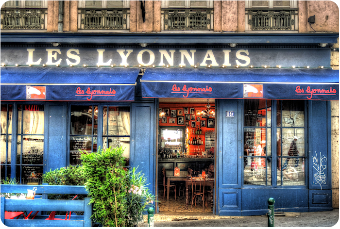 Lyon cafe  - click on image to return